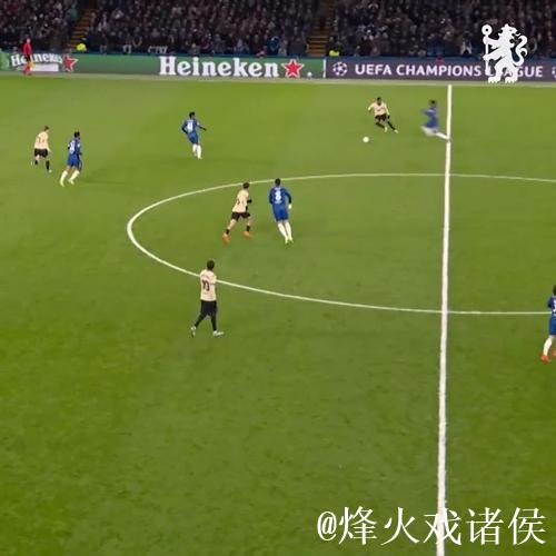 官方:埃斯特旺欧冠对巴萨的进球当选切尔西11月 官方:埃斯特旺欧冠对巴萨的进球当选切尔西11月